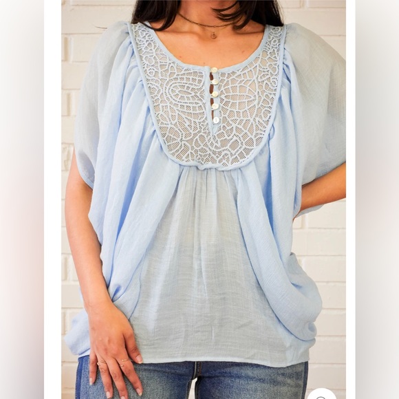 AZUCAR  White Flowy Blouse with Mesh Detail Size L -  NWT - Picture 5 of 11